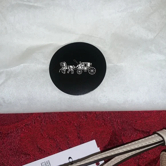 COACH Floral Beige Wristlet - Picture 5 of 6